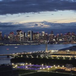 東京タワーを望む湾岸エリアらしい抜け感のある眺望