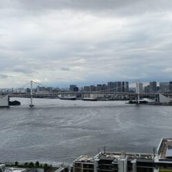 西向き（レインボーブリッジ方面）