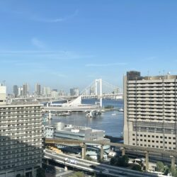 お部屋からの眺望はレインボーブリッジが望めます。
