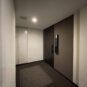 玄関前、内廊下