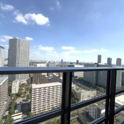 北東向きにつき豊洲駅方向を望む開放的な眺望
