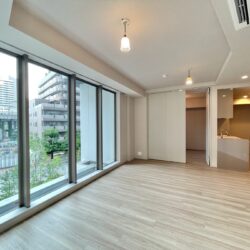 LDK17.5帖　床暖房・天井埋込型カセットエアコン付き居間