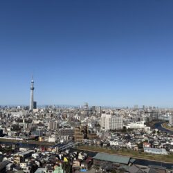 バルコニーより東京スカイツリーを望みます