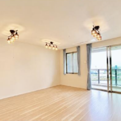 リビングと洋室2部屋が南向きバルコニーに面し日当たり・眺望良好なお部屋です。
