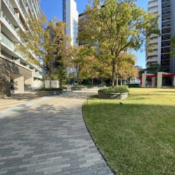 PARK VILLAGEの中庭