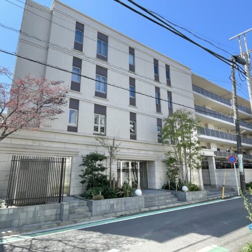 【仲介手数料30％オフ】ヴェレーナ横濱掃部山公園 3LDK 3階