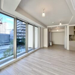 LDK17.5帖　床暖房・天井埋込型カセットエアコン付き居間