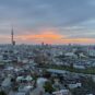 バルコニーより東京スカイツリーを望みます（夕景）